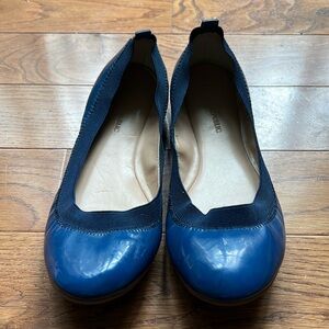 Banana Republic blue patent leather flats